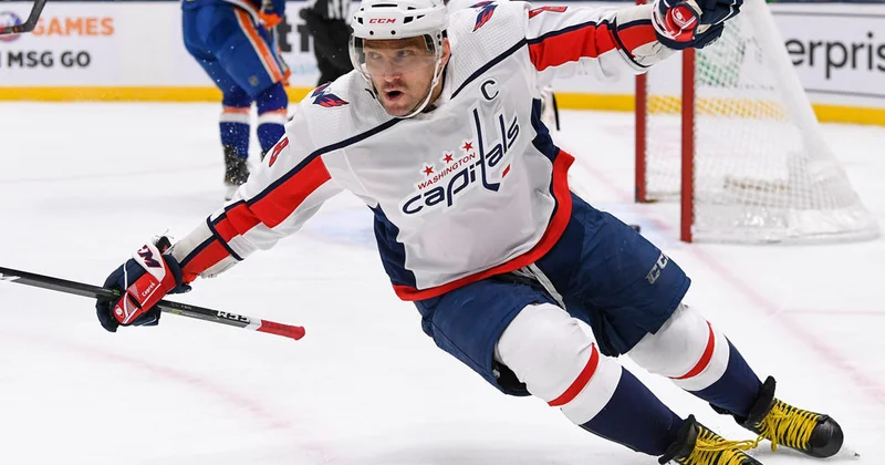 Oveçkin eyni komandada 1500 oyun keçirən NHL in səkkizinci oyunçusu oldu