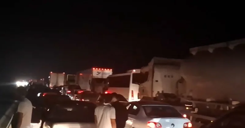 Hacıqabulda tıxac: Bakı Qazax yolunda hərəkət dayanıb