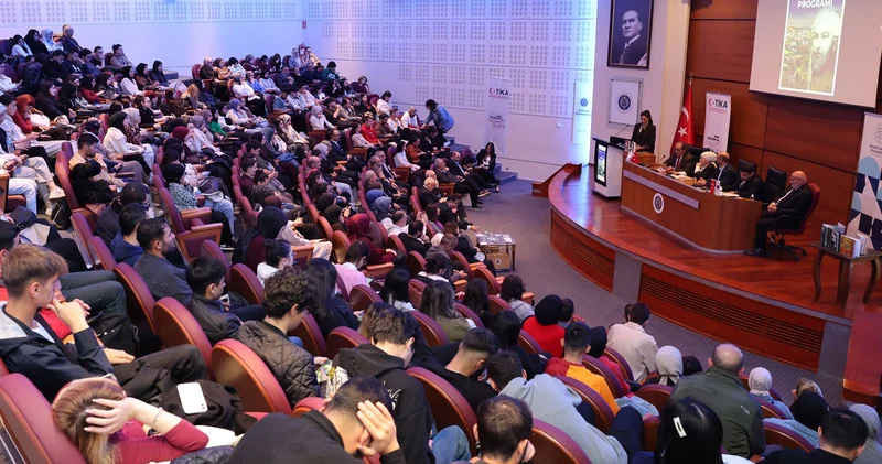 AMEA Gəncə Bölməsinin əməkdaşı Türkiyədə Nizami Gəncəviyə həsr olunmuş Beynəlxalq Simpoziumda çıxış edib