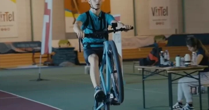 Fransız velosipedçi dünya rekorduna imza atıb VİDEO