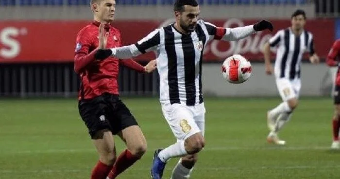 Neftçi hesabı açdı YENİLƏNİR