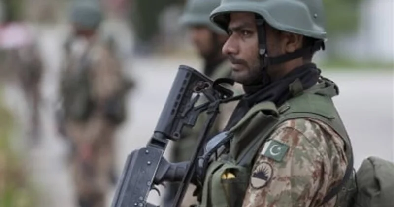 Pakistan Əfqanıstan arasında gərginlik Ölənlər var KONKRET