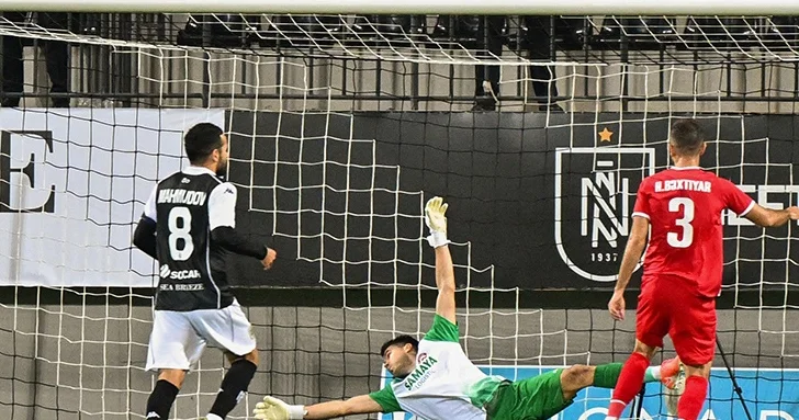 “Qəbələ” “Neftçi”yə, “Qarabağ” “Şamaxı”ya qarşı YENİLƏNİR