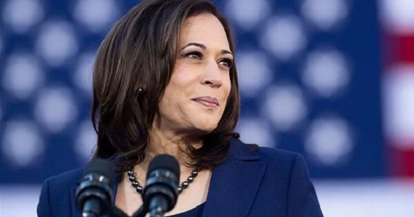 Ağ Evdə qadın prezident görəcəklər Harris