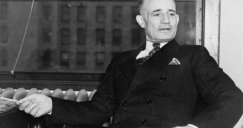 Rəylər yer üzündəki ən ucuz məhsullardır... Amerikalı yazıçıdan sitatlar