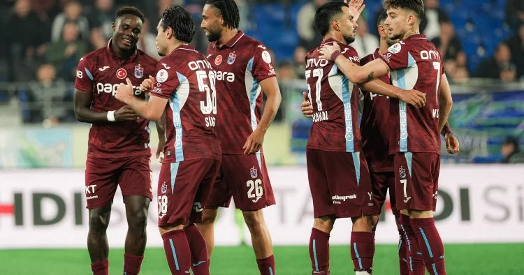 7 qollu Qaradəniz derbisində Trabzonspor qalib gəldi İCMAL
