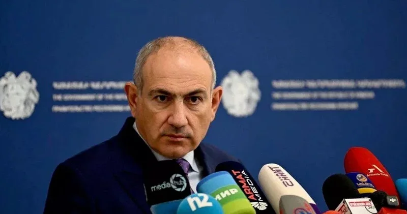 Paşinyan Ermənistanda yeni müxalifətin formalaşmasına çağırış edib