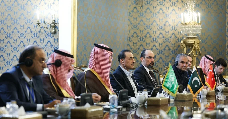Tehranda “Məkkə İttifaqı”nın üçlü görüşü başladı
