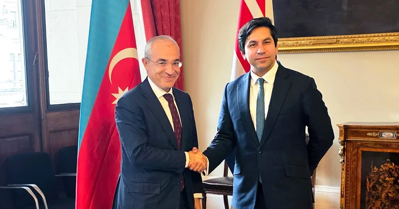 Nazir Böyük Britaniyaya işgüzar səfər etdi