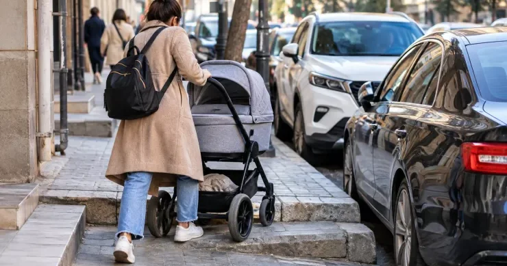Bakıda uşaq arabası ilə keçilməyən yollar anaların BÖYÜK DƏRDİ