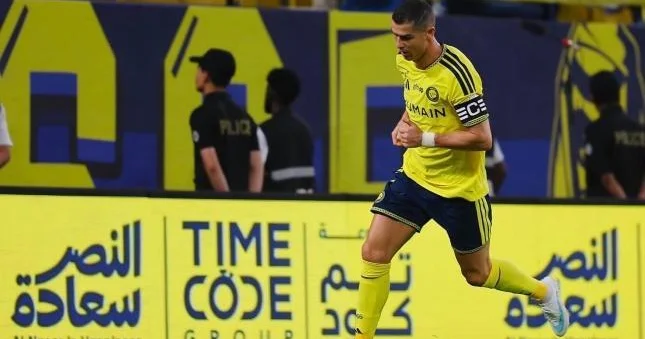 Ronaldonun qolu mübahisə yaratdı Rəsmi qərar açıqlandı