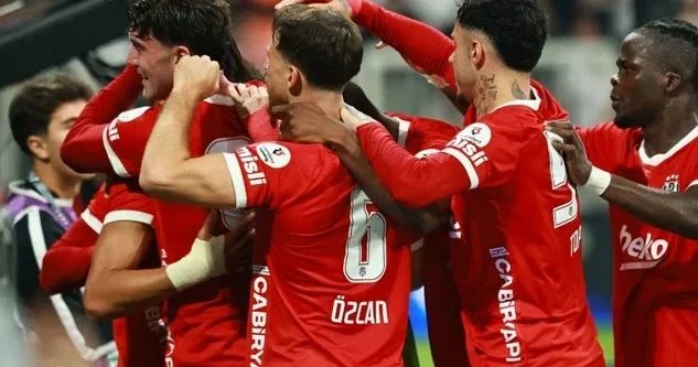 Türkiyə Super Liqasında “Trabzonspor”dan möhtəşəm geridönüş, “Beşiktaş”dan inamlı qələbə YENİLƏNİR