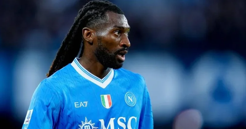 “Napoli”nin futbolçusu Türkiyə yolunda