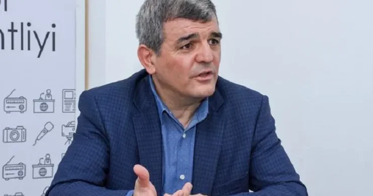 Əgər belə olsaydı, İran qadınları özlərini xoşbəxt hiss edər, küçələrdə etiraz etməzdilər Fazil Mustafa