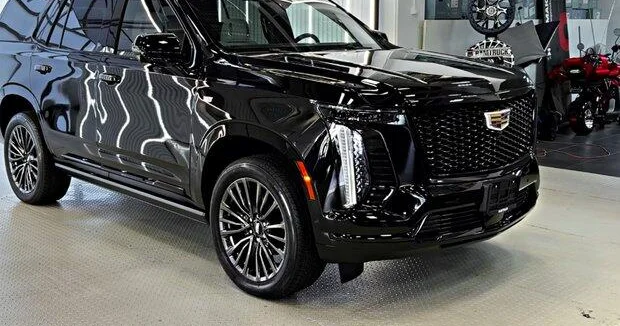 Cadillac представил юбилейную версию Escalade V