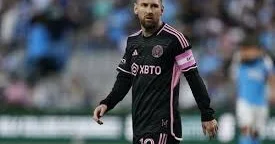 “Qızıl top” mükafatının ilk 10 luğuna düşən ən yaşlı 2 ci futbolçu