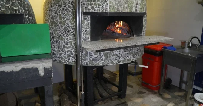 Bakıda yanğın təhlükəsizliyi qaydalarını pozan restoranın fəaliyyəti dayandırılıb