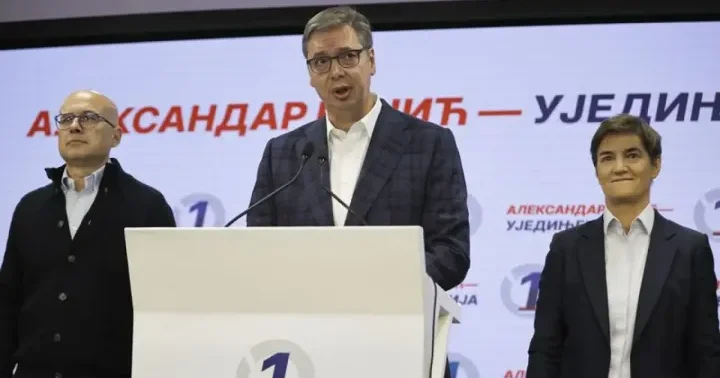 Serbiyada 14 illik hakimiyyət dəyişir Vuçiç seçkilərdə məğlubiyyətini etiraf edib