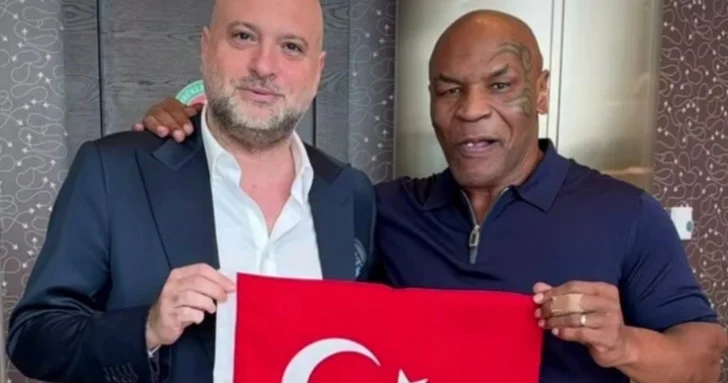 Mayk Tayson Türkiyədə Foto