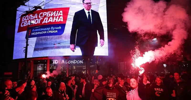 Вучич менял кресло Сербия решила сменить власть АНАЛИТИКА