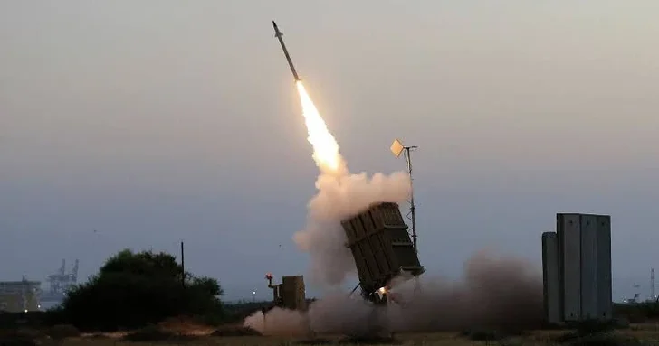 Хуситы нанесли удар по военному лагерю в Йемене среди жертв саудовские военнослужащие