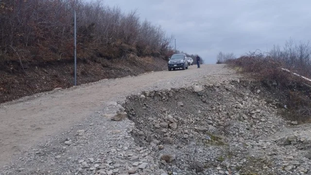 Şamaxıda torpaq sürüşməsi oldu FOTOLAR