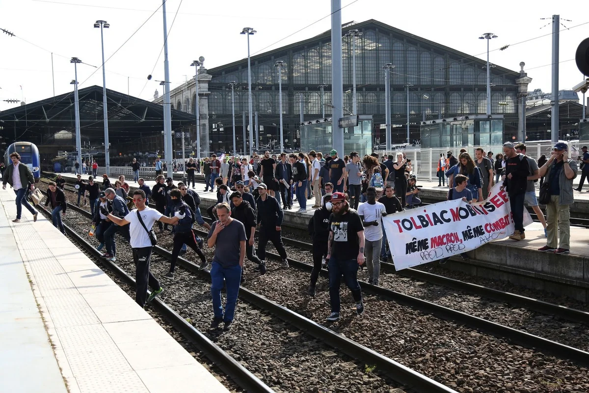 Fransada dəmir yolu işçiləri tətil edəcəklər