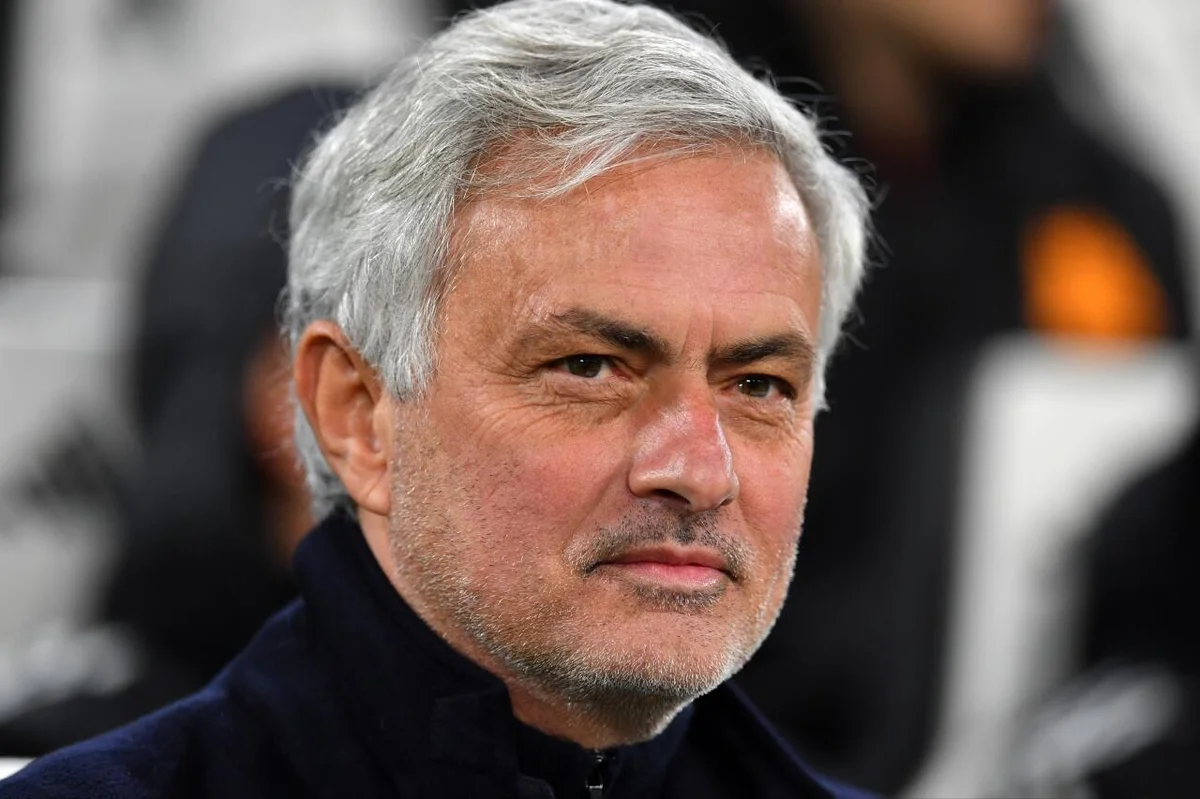 Mourinyo 30 milyonluq təklifi rədd etdi FOTO