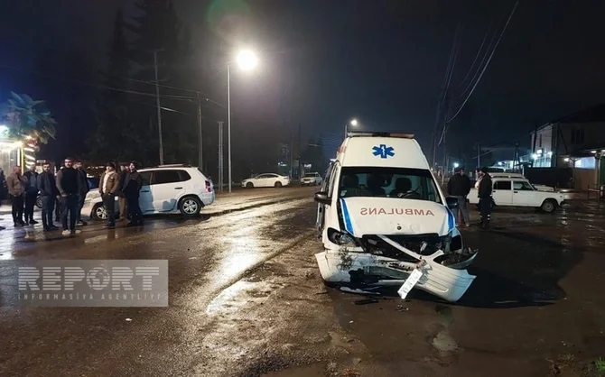 Lənkəranda təcili yardım avtomobili qəzaya düşüb: Yaralılar var Xəbər saytı Son xəbərlər və Hadisələr