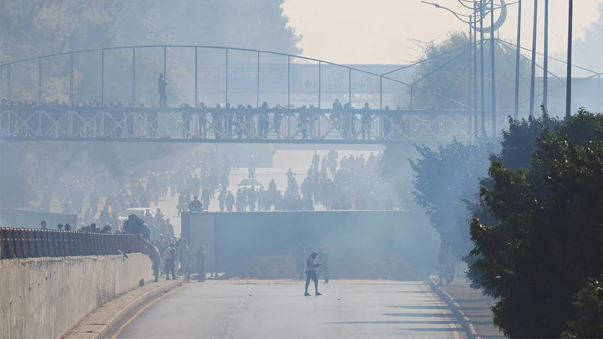 Pakistanda İmran Xana görə aksiya keçirildi 4 polis əməkdaşı həlak oldu Azərbaycanda özəl xəbərlər, araşdırmalar, təhlillər və müsahibələrin tək ünvanı