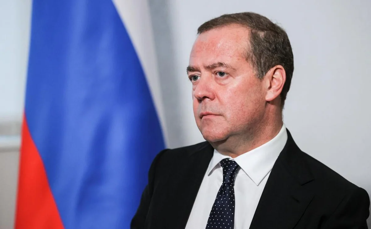 Medvedev: Kiyevə nüvə silahının verilməsi Rusiyaya hücuma bərabər tutulacaq