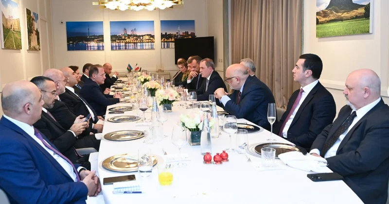 Байрамов: Благодарим итальянских друзей за содержательный диалог Minval Politika