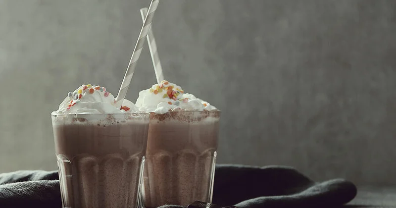 В Британии ввели налог на молочные коктейли