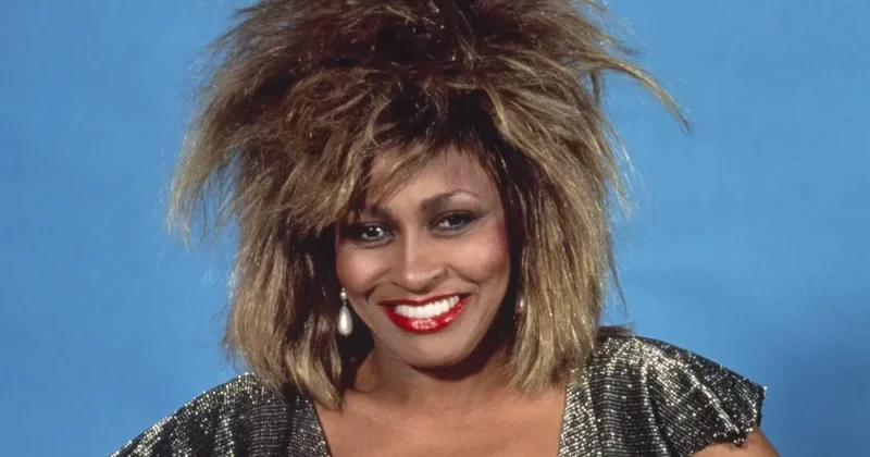 Gedəndə qəlbimi və ruhumu aparırsan... Günün mahnısı