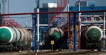 Lukaşenko Putinin köməyinə çatır Rusiyaya benzin ixracını kəskin artırıb