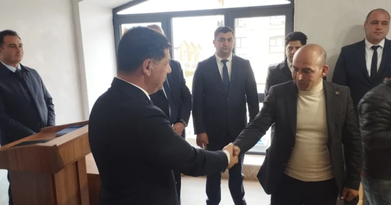 Kəlbəcərdə 27 ailəyə mənzillərinin açarları verildi FOTOLAR