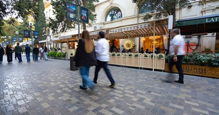 Azərbaycana turist axını ərəb və MDB ölkələrindən gələnlərin sayı ilə əlaqədar olaraq azalıb