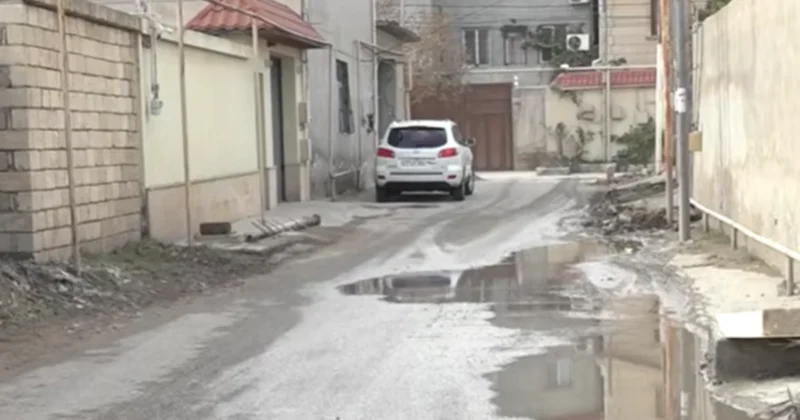 Binəqədi sakinləri çətin durumda: İki aydır su axır