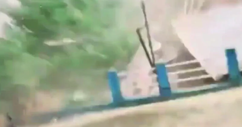 Оползень убил 4 человек в Индонезии ВИДЕО