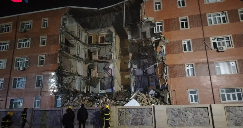 Həmin binanın bir bloku tam çökdü İcra başçısından açıqlama