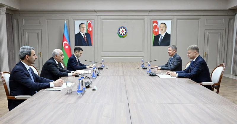 Əli Əsədov “Rusiya Dəmir Yolları” ASC nin baş direktorunu qəbul edib