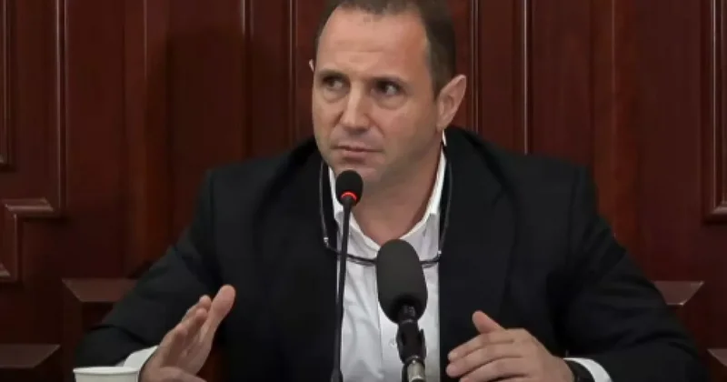 Ermənistanın sabiq müdafiə naziri 44 günlük müharibə ilə bağlı hesabatı istəyir