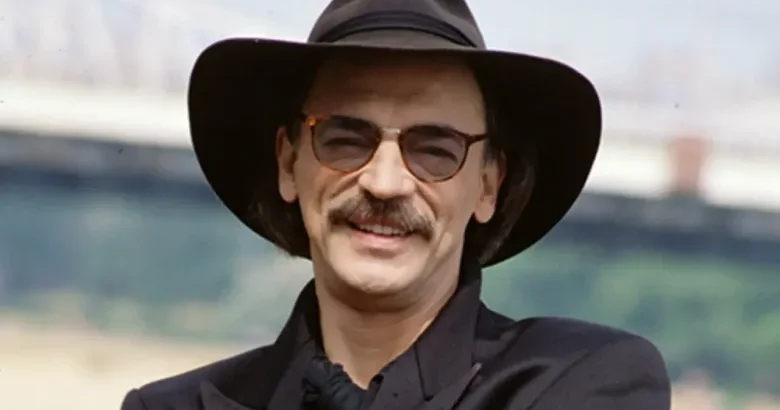 Məşhur aktyor və müğənni yenidən cərimələnib