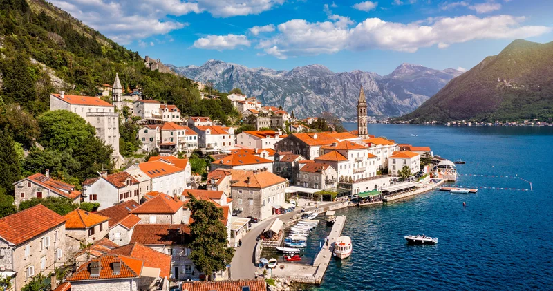 Monteneqro 2026 cı ilin sentyabr ayının sonuna qədər ruslar üçün vizasız səyahəti ləğv edəcək