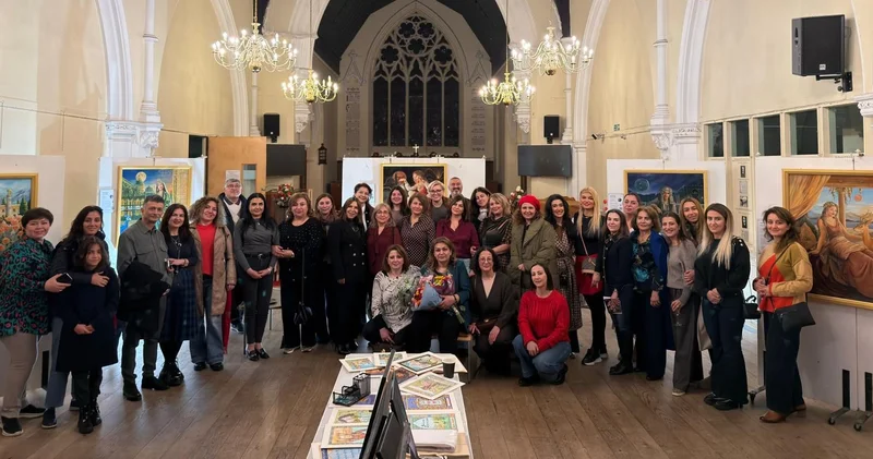 В Лондоне открылась выставка Гюльнары Джафар Семь красавиц (ФОТО)