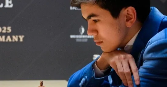 19 yaşlı özbəkistanlı şahmatçı Dünya Kubokunun tarixində çempion adını qazanan ən gənc qrossmeyster olub VİDEO