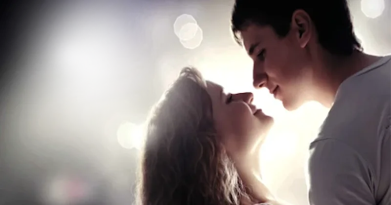 Gəl, danışaq, dodaqları dodaqlara tapşıraq... Tanınmış polyak şairdən şeirlər