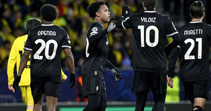 “Yuventus” futbolçuları Norveçə gələn 500 azarkeşə formalarını hədiyyə etdilər VİDEO