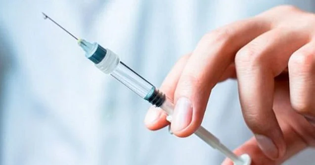 Klinikada iynə vurulan qadın öldü