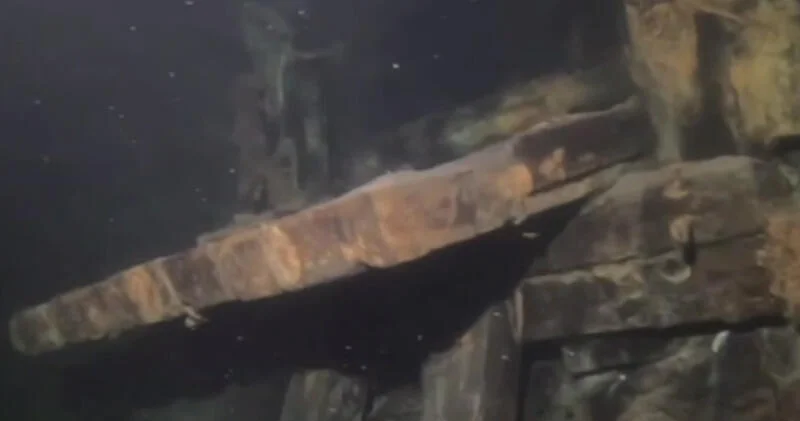 Дайверы показали затопленную шахту XVI века ВИДЕО